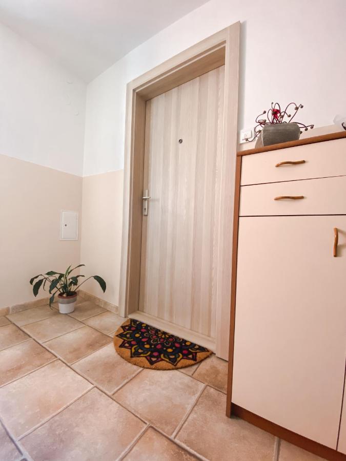 Apartma Mandala โคเปร์ ภายนอก รูปภาพ