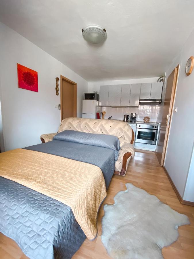 Apartma Mandala โคเปร์ ภายนอก รูปภาพ